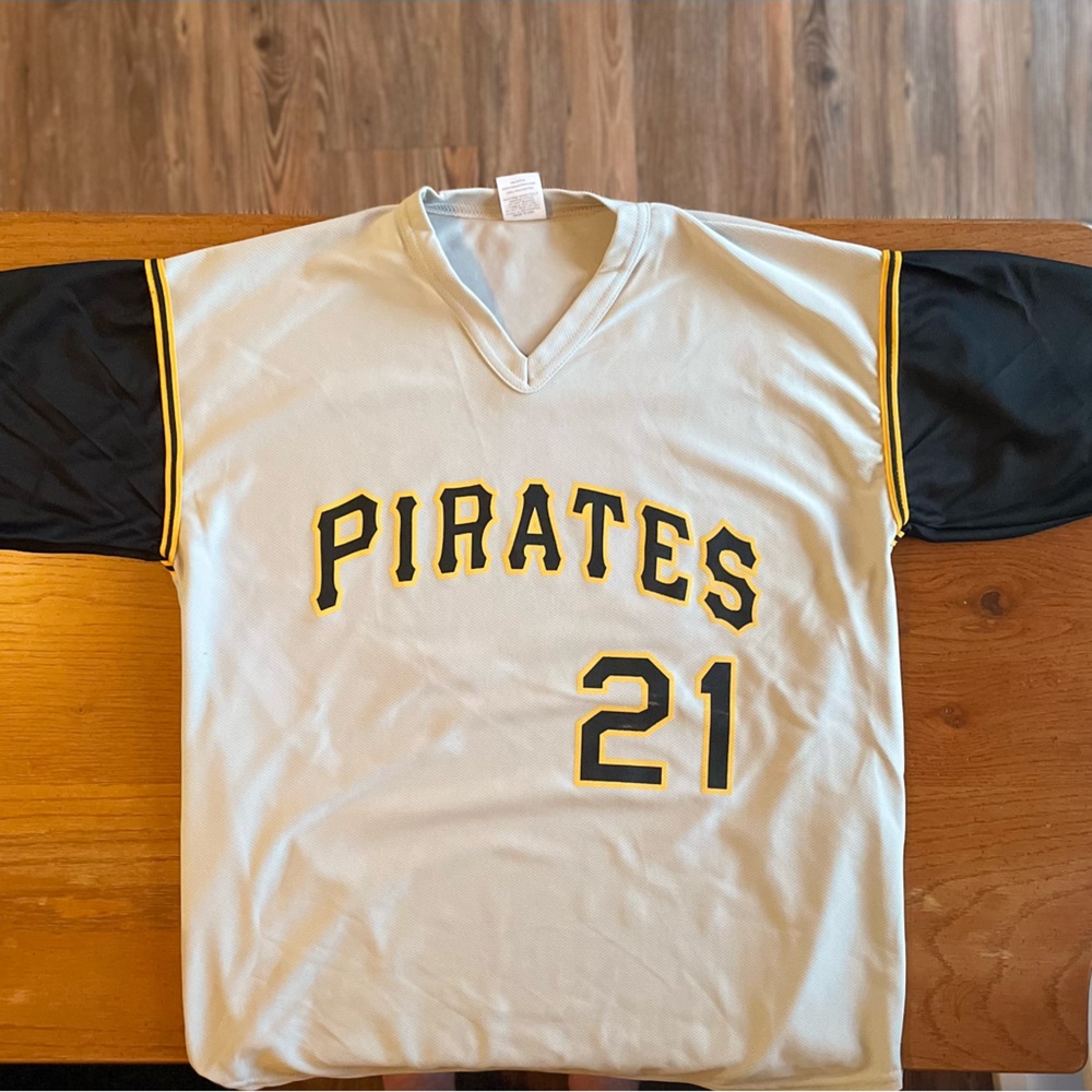 Pittsburgh Pirates Jersey Style T Shirt - XL